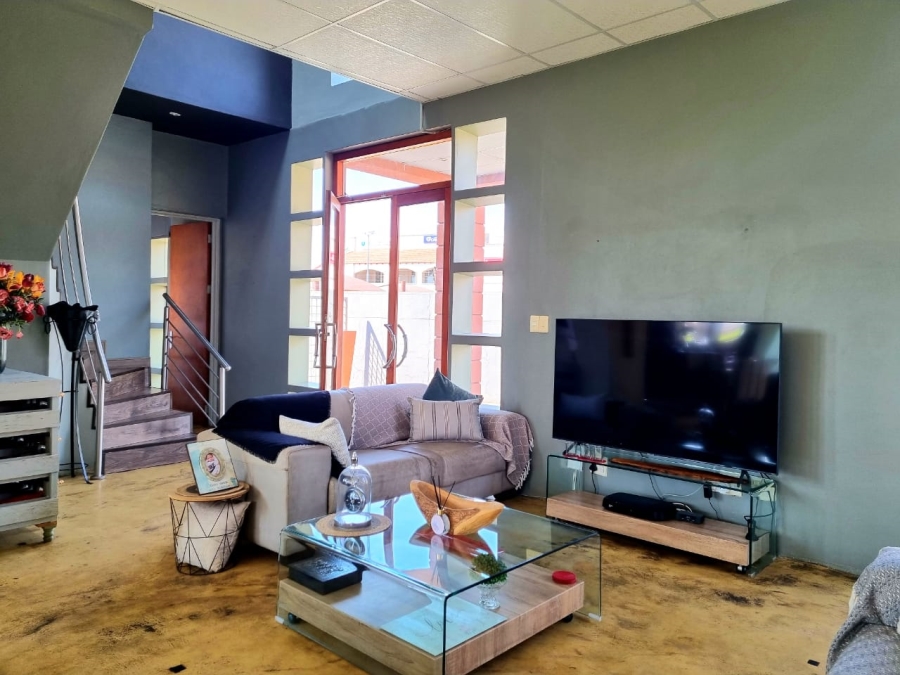 4 Bedroom Property for Sale in Roylglen Gardens Northern Cape